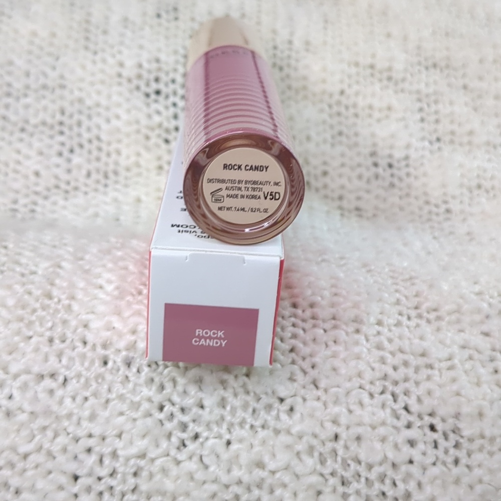dibs. Go To Glossy Balm in Rock Candy, 7.6ml/0.20fl oz - Picture 6 of 14